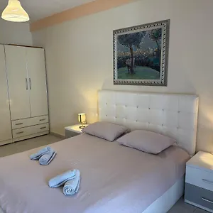 Marinela شقة